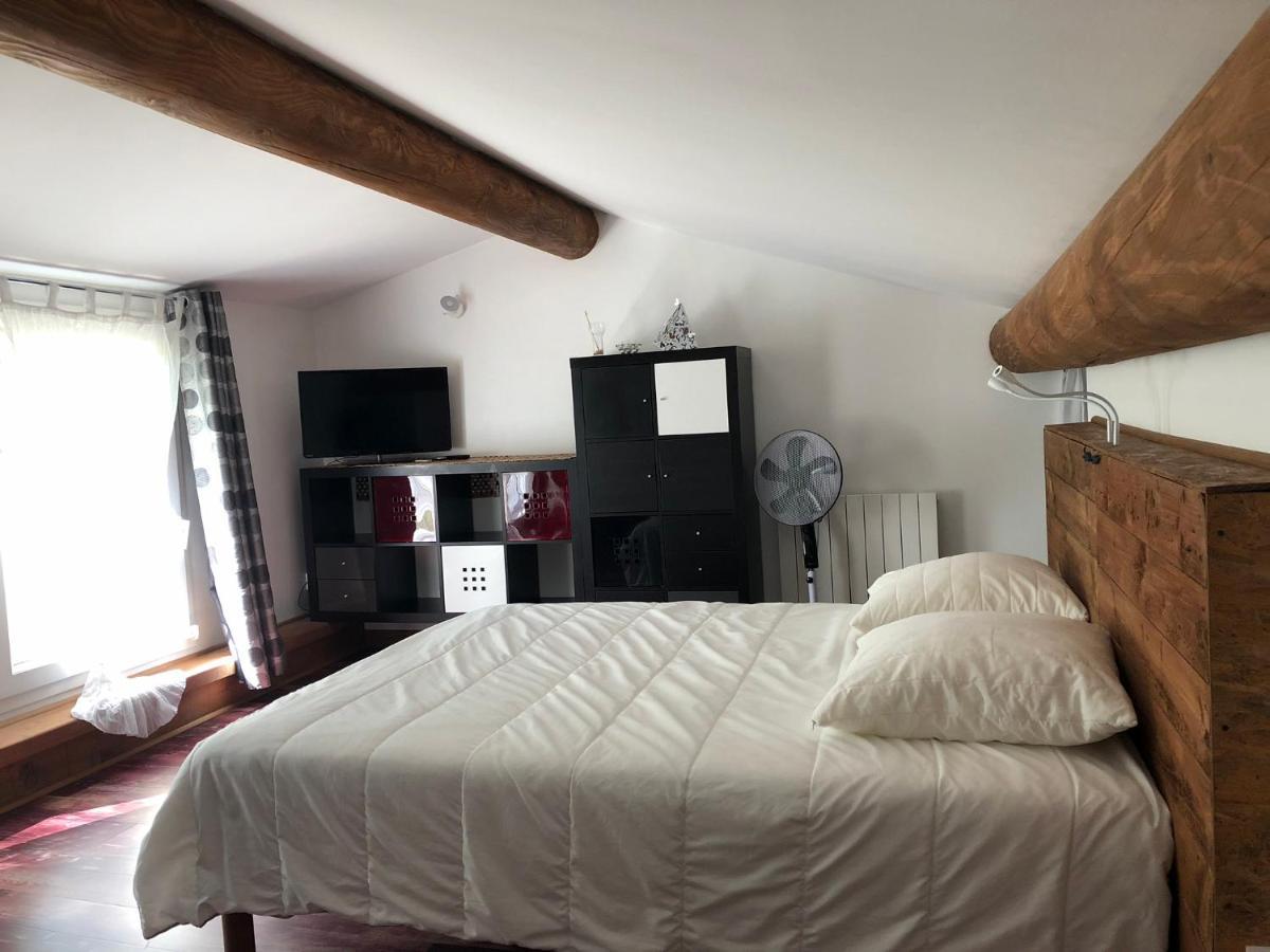 Ferienwohnung L'Etang Des Cigales Uchaux Exterior foto